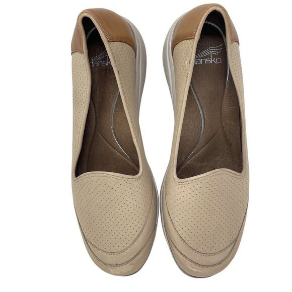Dansko Women's Perforated Leather Slip-On Shoes Size 40 US 9.5/10 Beige & Tan - Picture 9 of 11